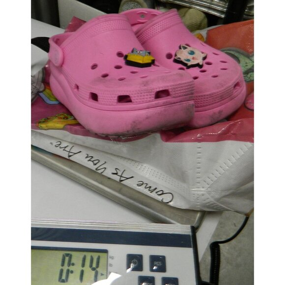 Pink Crocs Jibbitz Charm Clogs Kids Size J2 Durable Lightweight Shoes - Picture 8 of 8